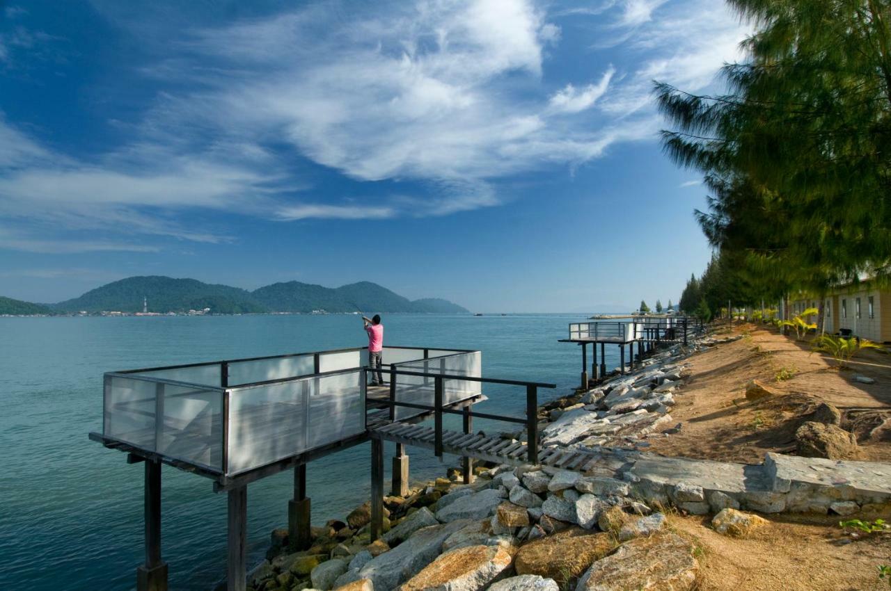 Отель Rockbund Fishing Chalet Kampong Batu Gajah Экстерьер фото